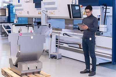 Künstliche Intelligenz und Industrie 4.0 in der Blechbearbeitung ist auch bei TRUMPF Thema – für Effizienzgewinnung und mehr Wettbewerbsfähigkeit ihrer Kunden. © TRUMPF Maschinen Austria